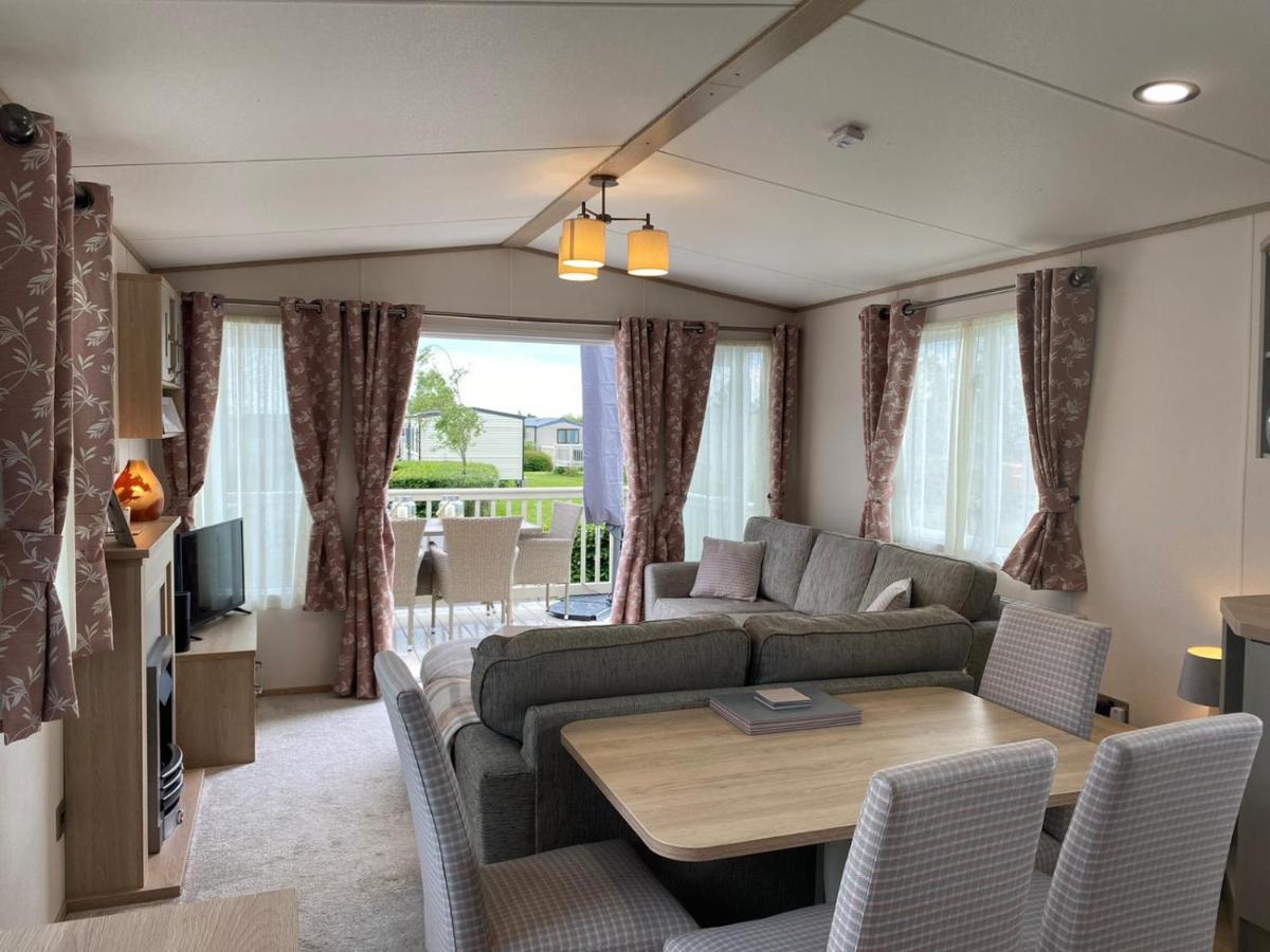 Lake District Prestige Caravan, 3 Bedrooms, Sleeps 8 On Haven Holiday Park Flookburgh Exteriör bild
