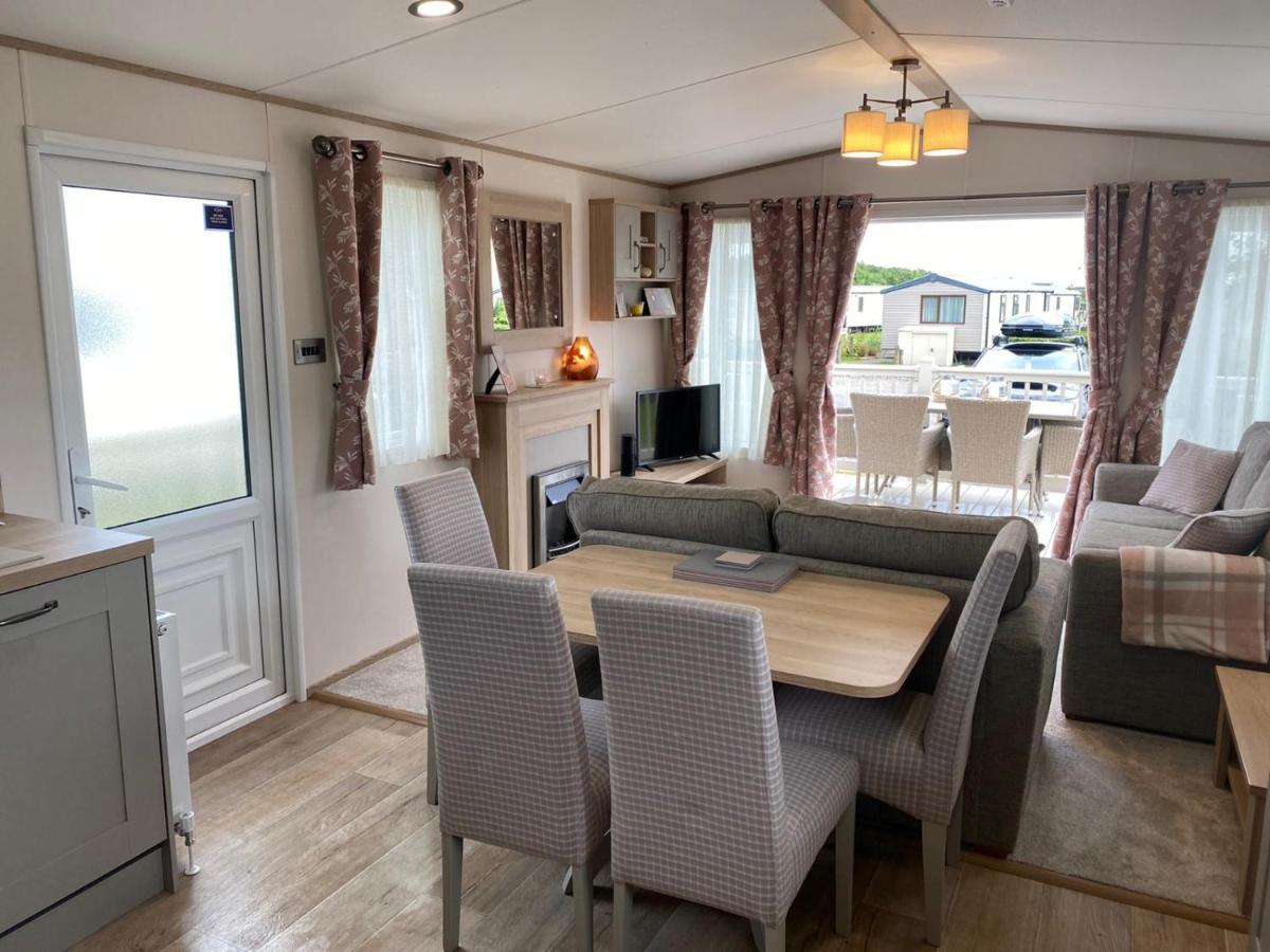 Lake District Prestige Caravan, 3 Bedrooms, Sleeps 8 On Haven Holiday Park Flookburgh Exteriör bild