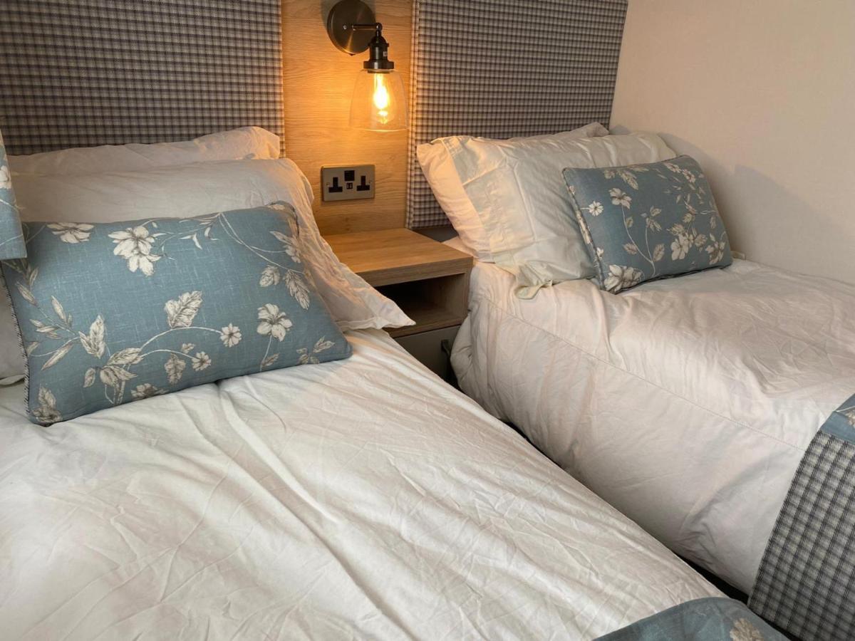 Lake District Prestige Caravan, 3 Bedrooms, Sleeps 8 On Haven Holiday Park Flookburgh Exteriör bild