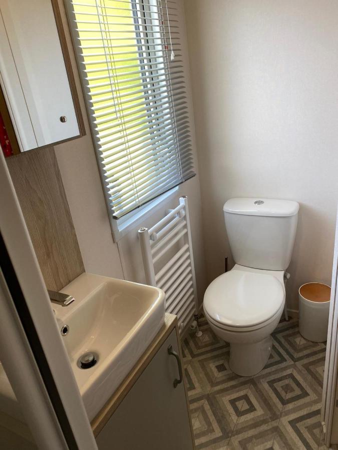 Lake District Prestige Caravan, 3 Bedrooms, Sleeps 8 On Haven Holiday Park Flookburgh Exteriör bild